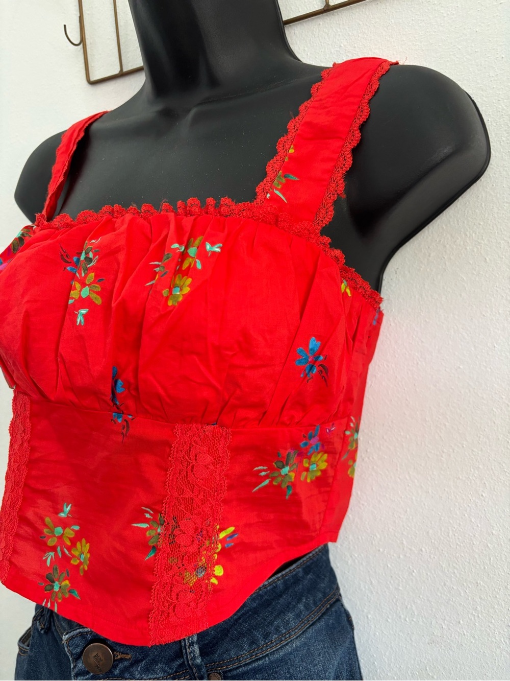 Nasty Gal Red Floral Lace-Trim Cropped Tank